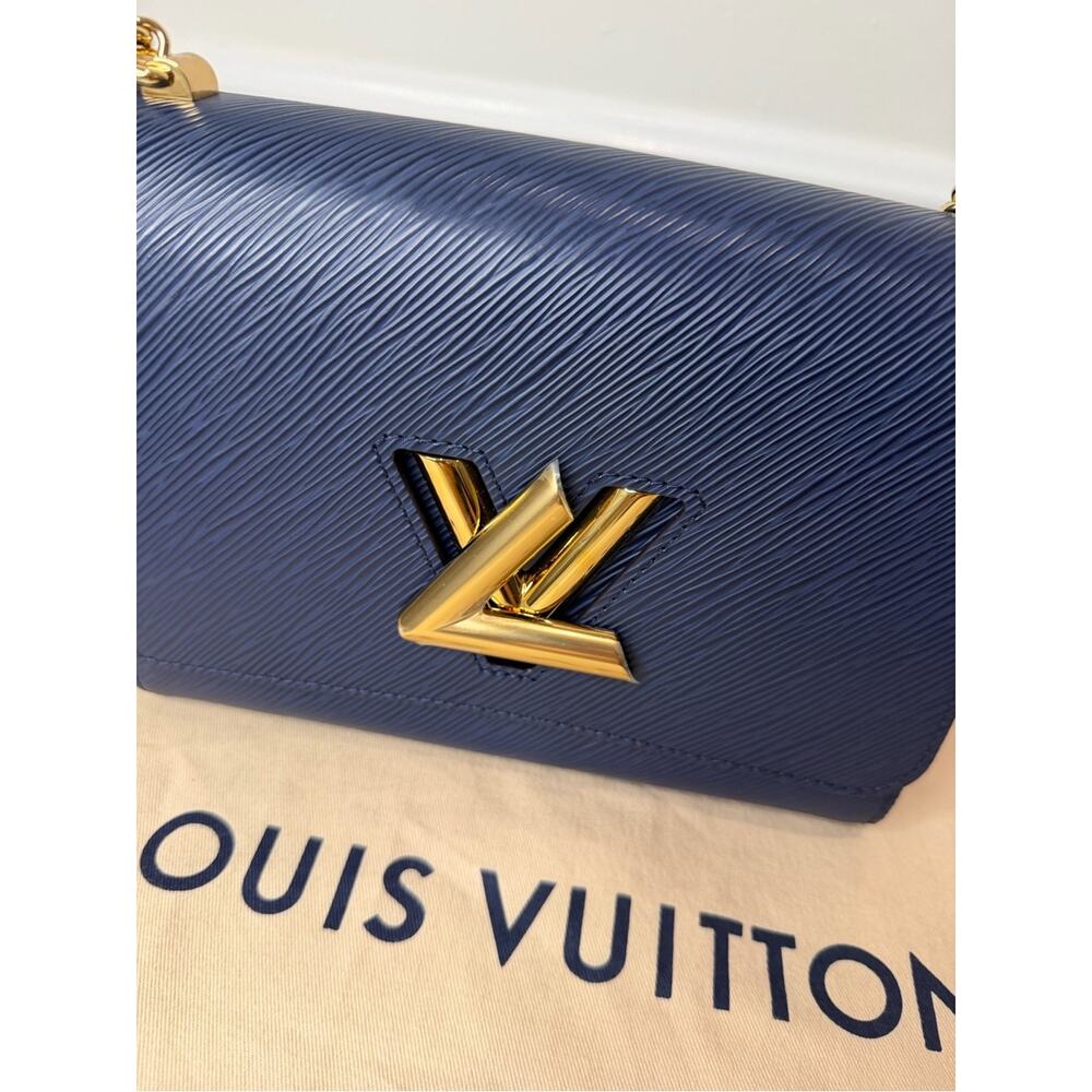 Louis Vuitton Navy Leather Twist MM Shoulder Bag with Gold Chain - Picture 6 of 12